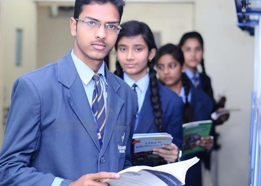 Things To Consider Before Choosing A School Hostel